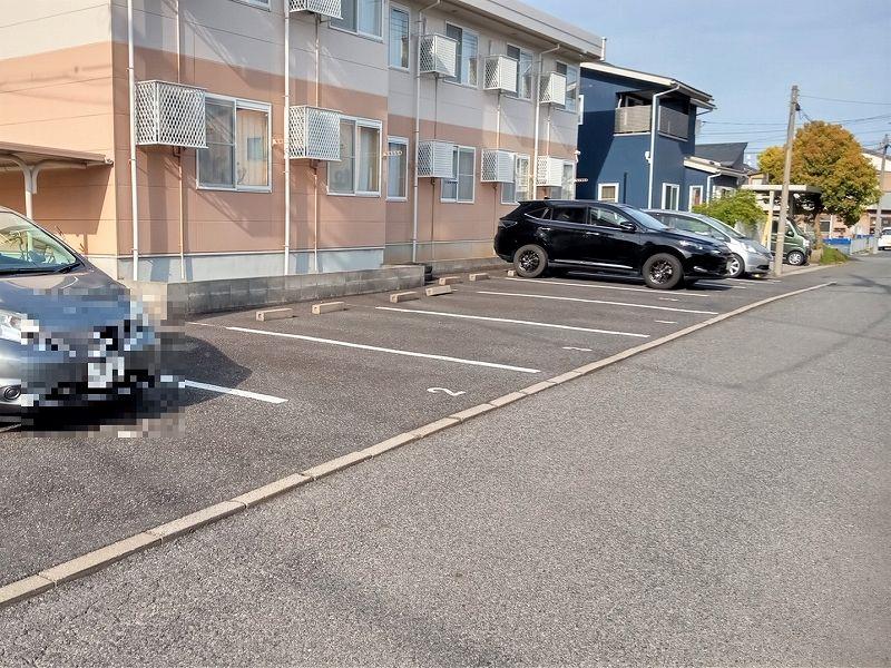 MON REVE(23166)の外観・駐車場イメージ2枚目