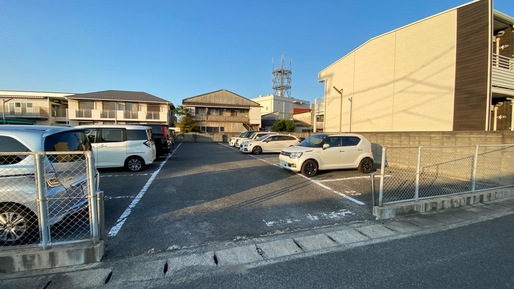 山川 駐車場 の外観・駐車場イメージ2枚目