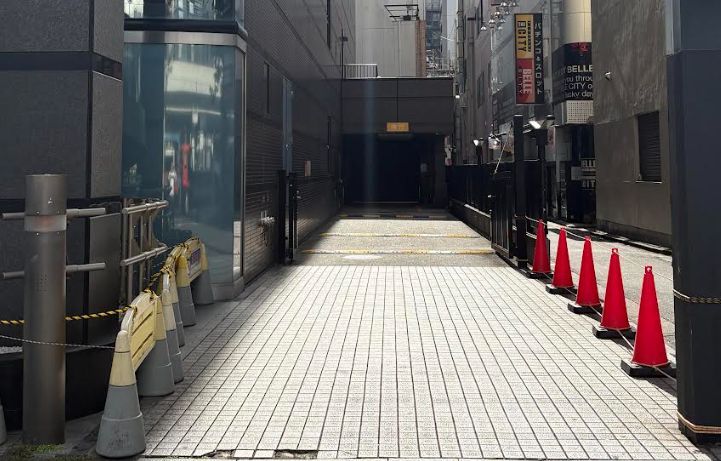 NMF川崎東口ビルの外観・駐車場イメージ1枚目