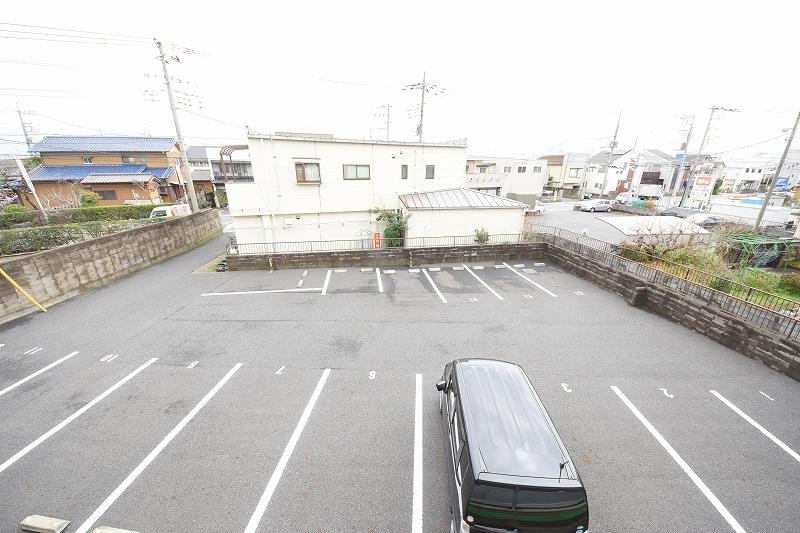 オオソネハイツA駐車場の外観・駐車場イメージ1枚目