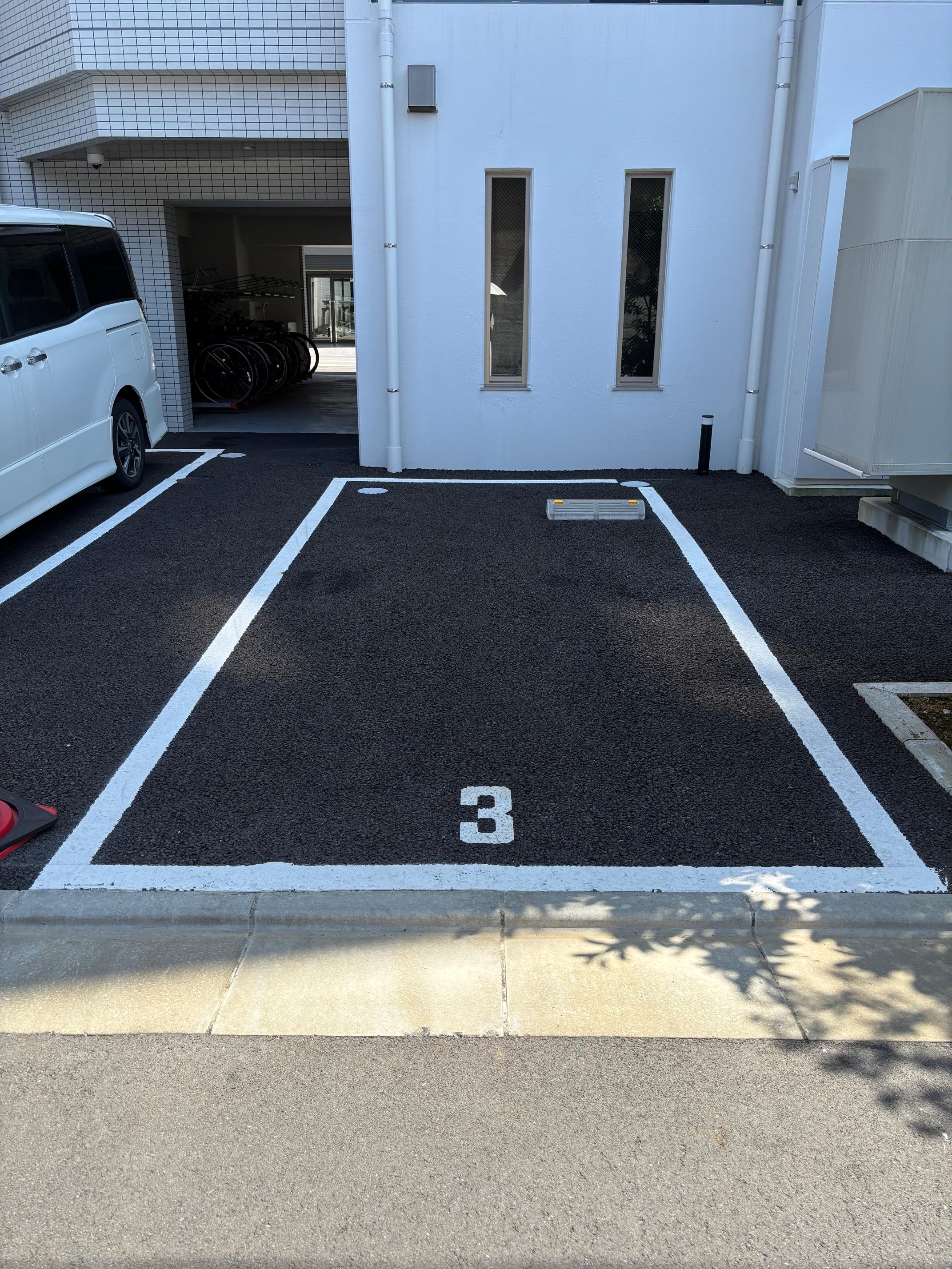 墨田区緑1丁目駐車場の外観・駐車場イメージ1枚目