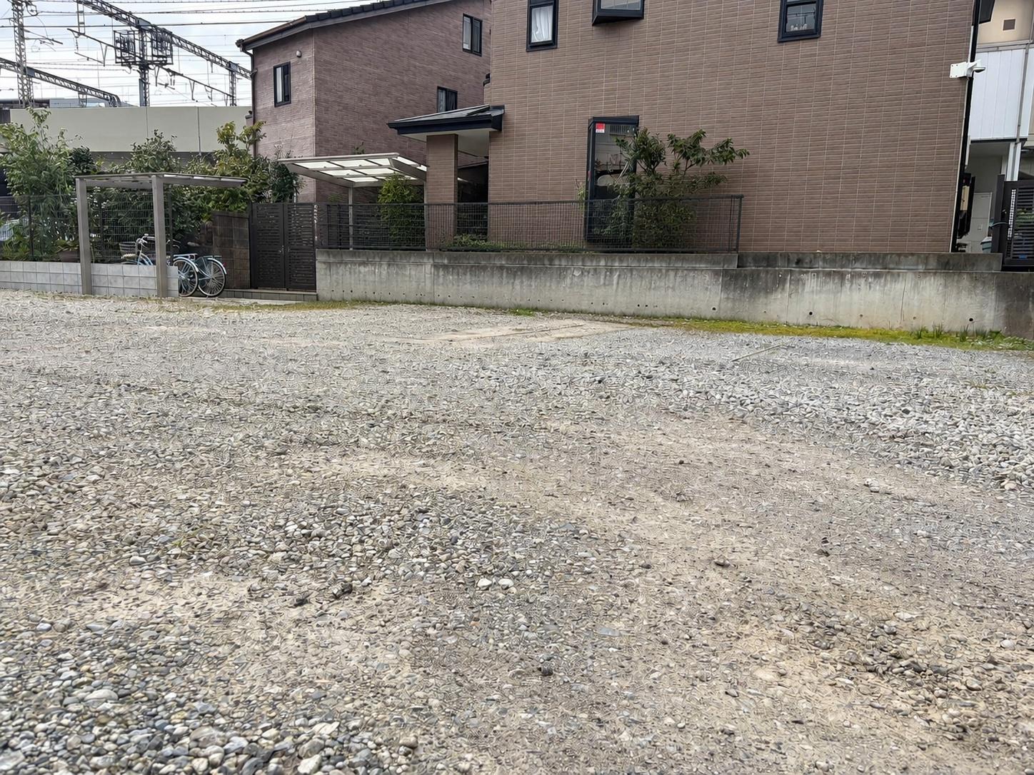 秦野駅前駐車場の外観・駐車場イメージ1枚目
