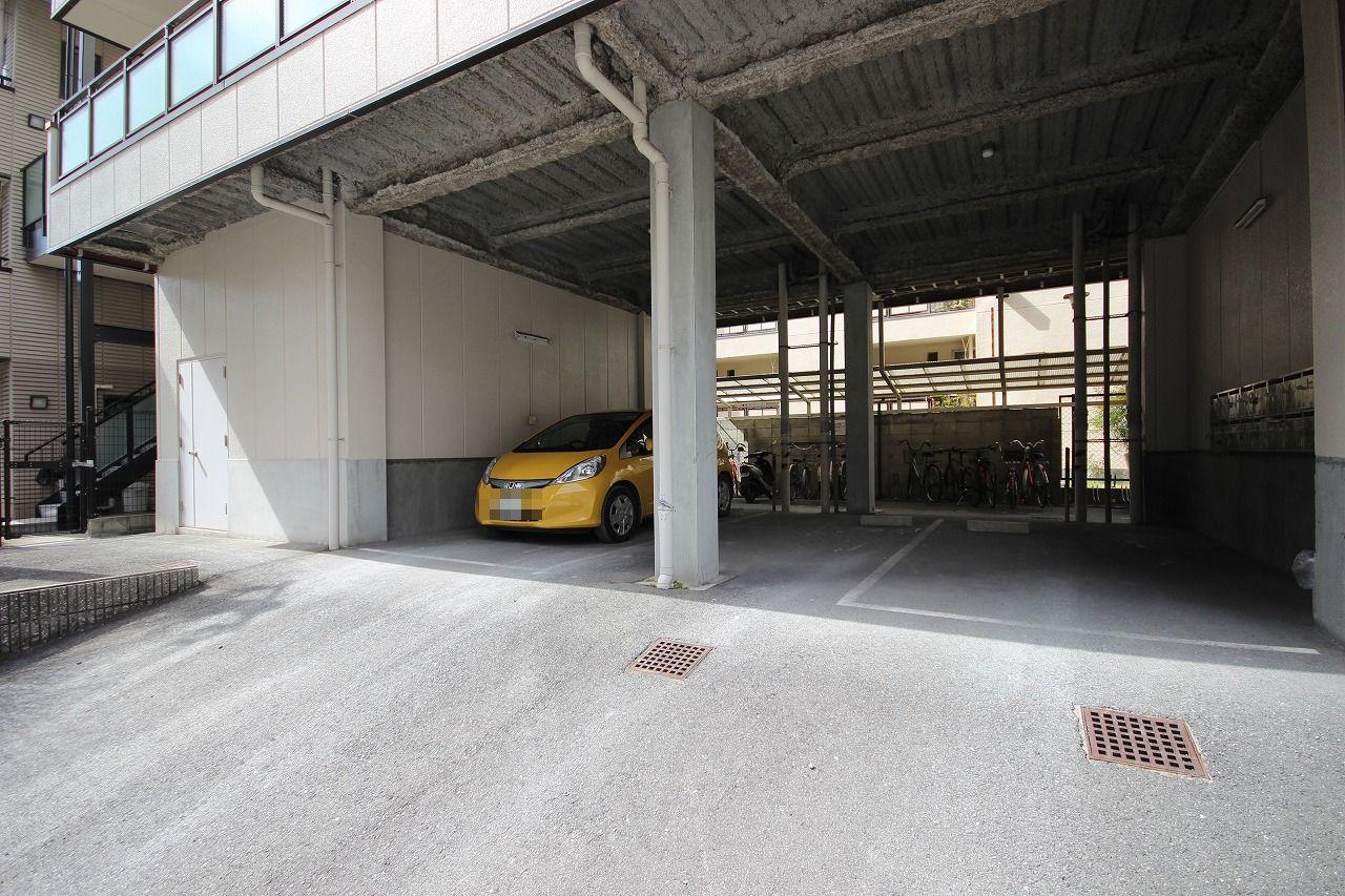 パインハウス駐車場の外観・駐車場イメージ3枚目