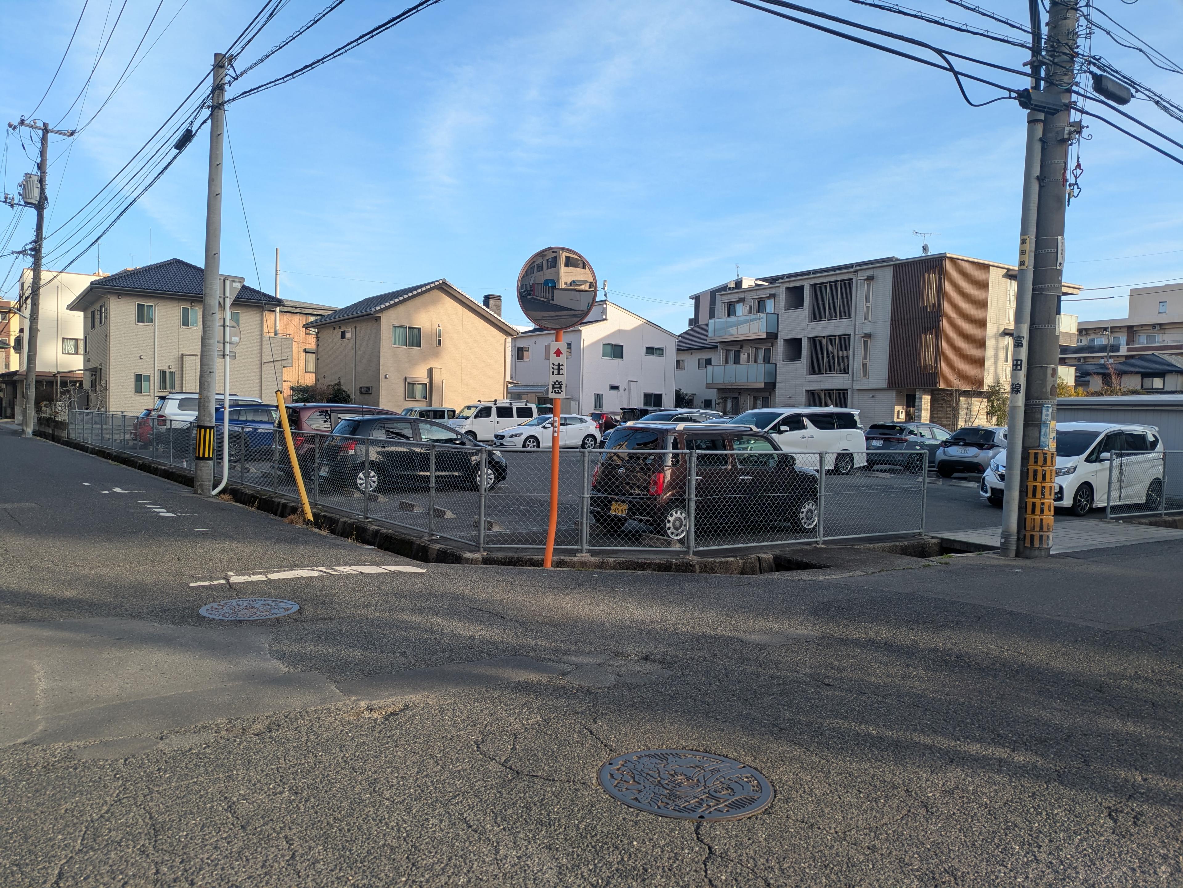東古松四丁目やよい駐車場の外観・駐車場イメージ2枚目