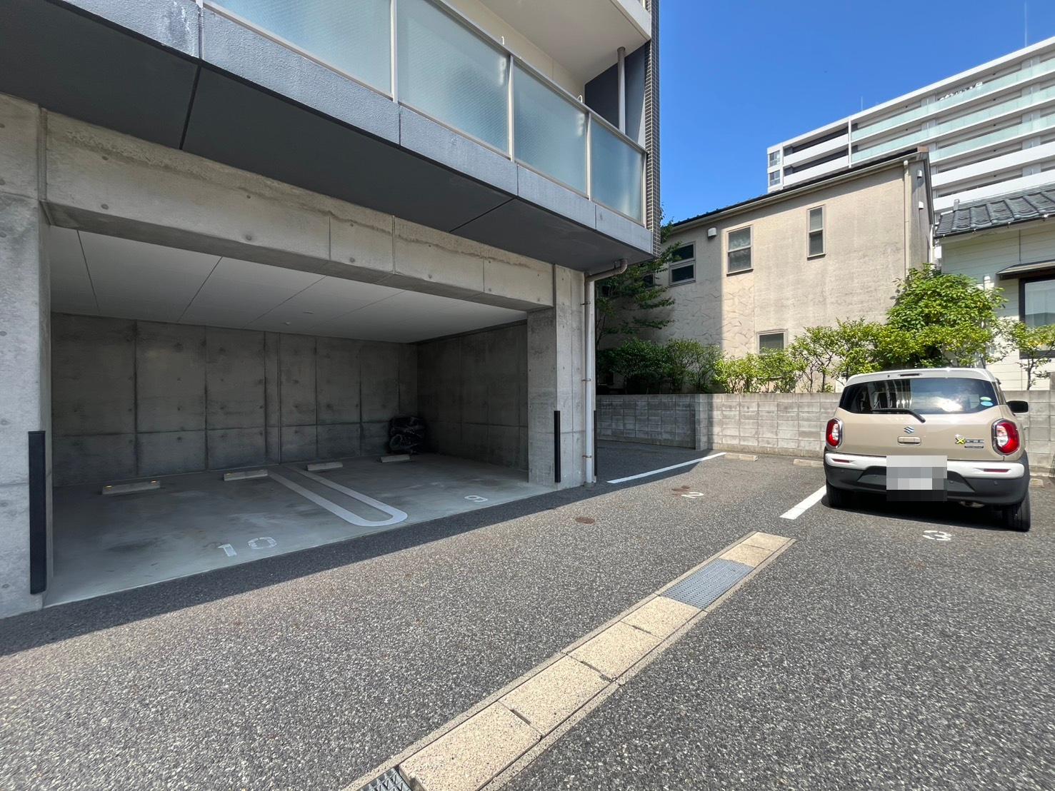 ベラ ルーチェ エテルノの外観・駐車場イメージ2枚目