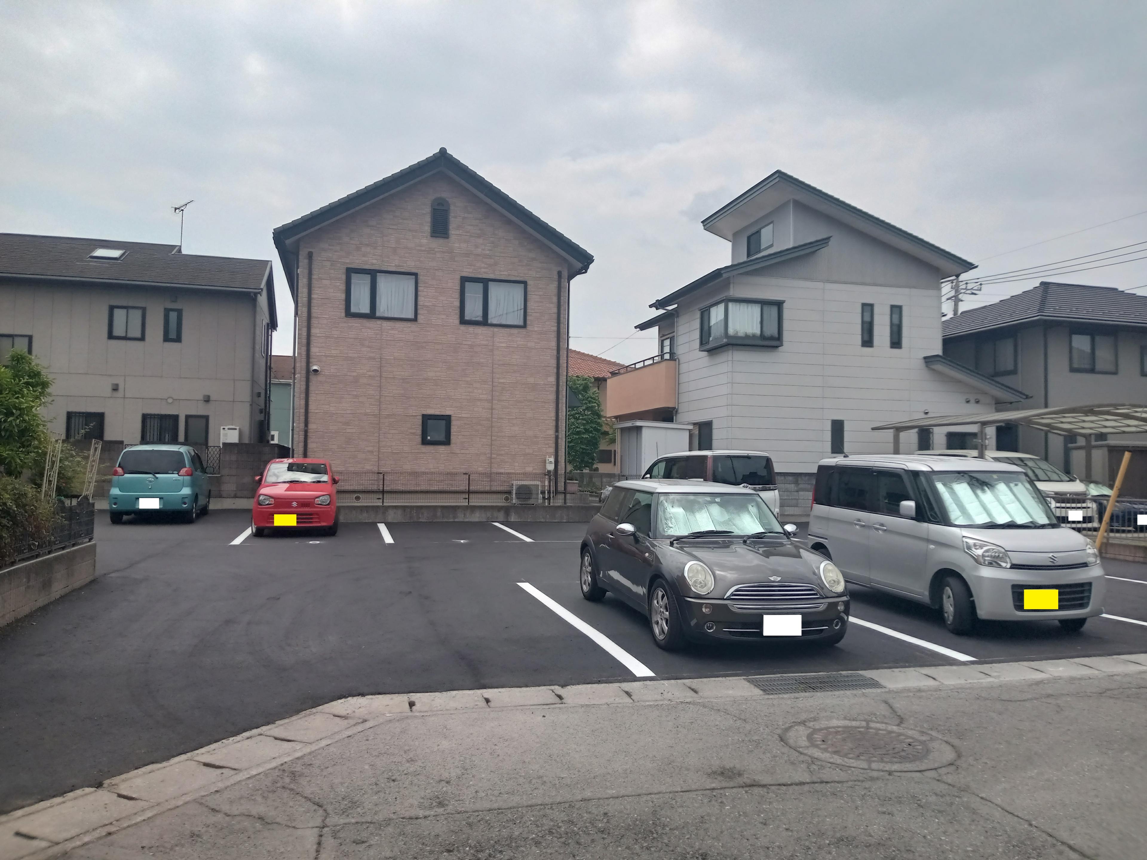 飯塚町西金井月極駐車場の外観・駐車場イメージ2枚目