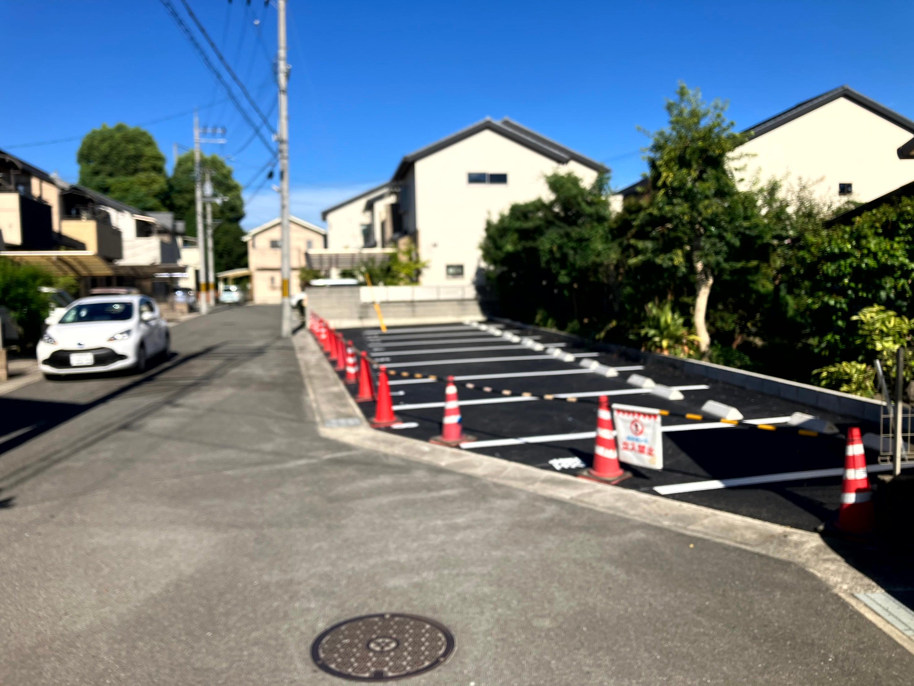 嵯峨広沢西裏町ガレージの外観・駐車場イメージ1枚目