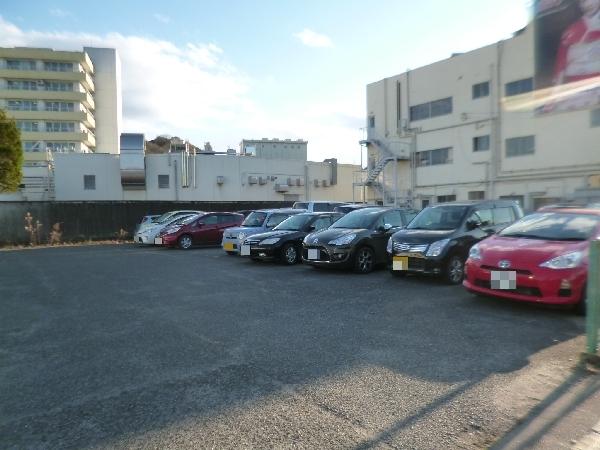 御厩町久世原駐車場の外観・駐車場イメージ2枚目
