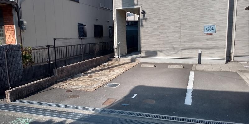 エミネンスティアラ(54511)の外観・駐車場イメージ1枚目