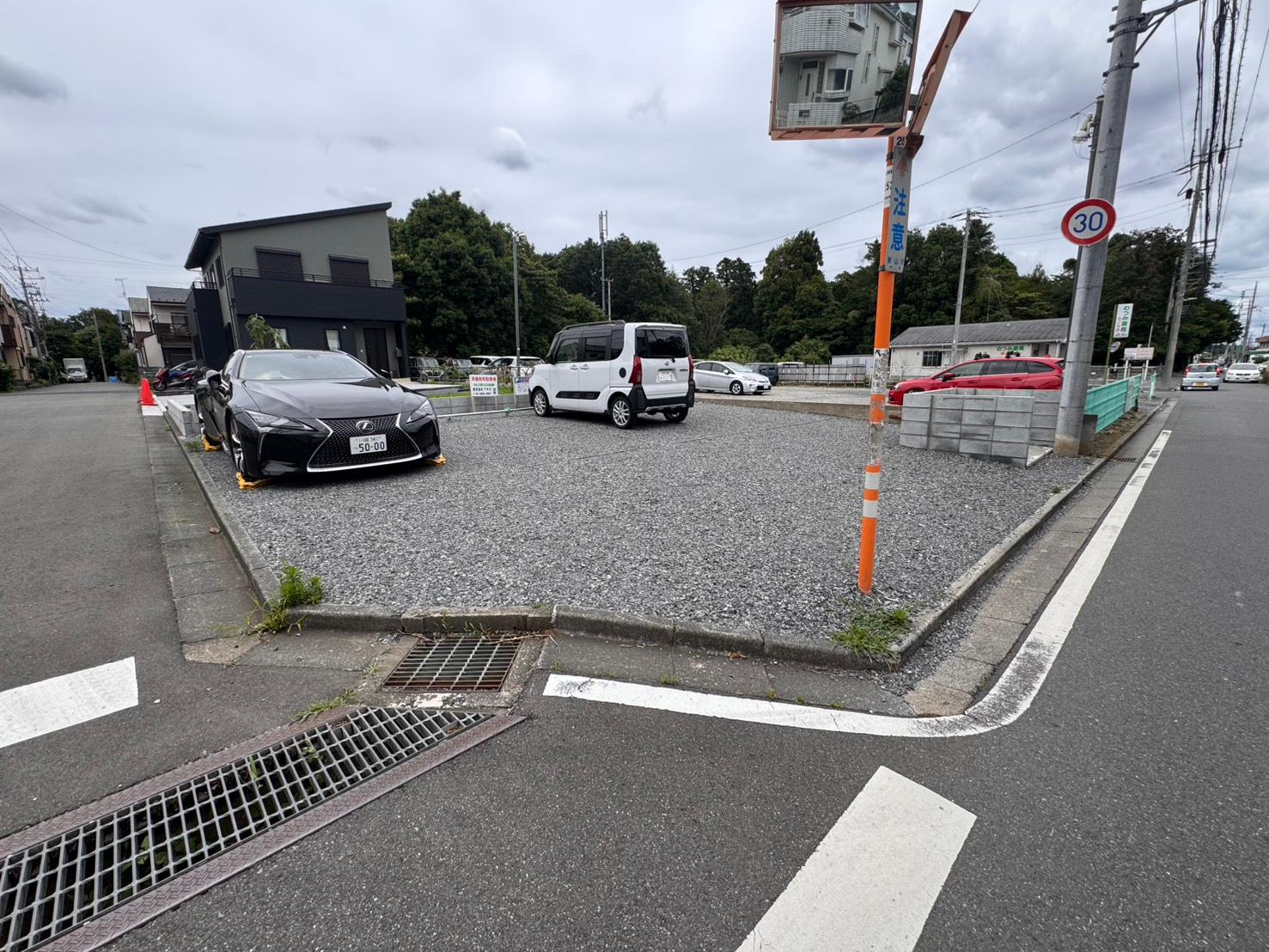 水野駐車場の外観・駐車場イメージ3枚目