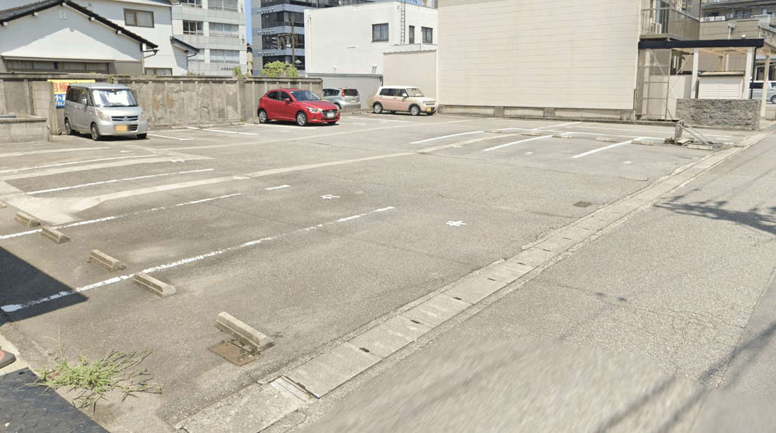 富山市泉町一丁目月極駐車場の外観・駐車場イメージ2枚目