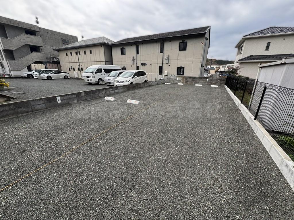 北浜町5-10 駐車場の外観・駐車場イメージ2枚目