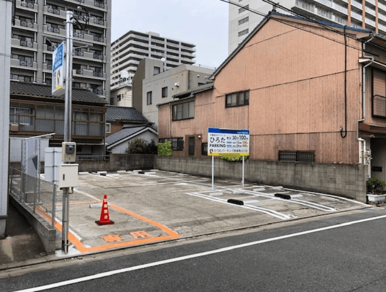 西本町4丁目駐車場NO.2(ひろたパーキング西本町4丁目)の外観・駐車場イメージ2枚目