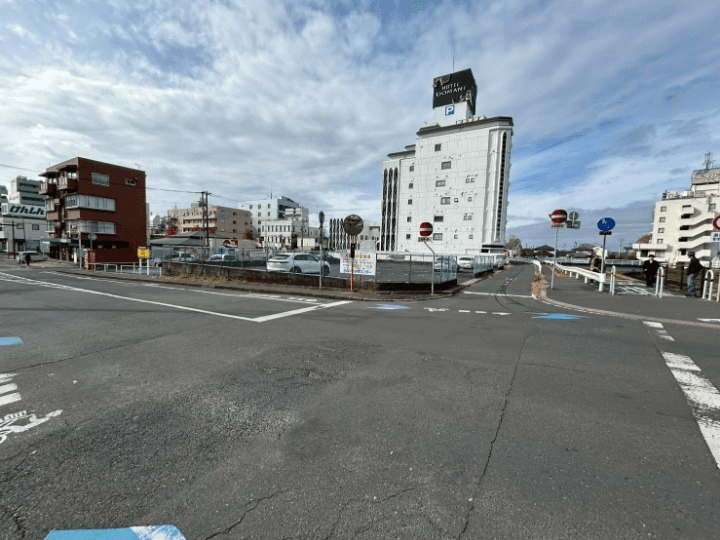 中央パーキングの外観・駐車場イメージ3枚目