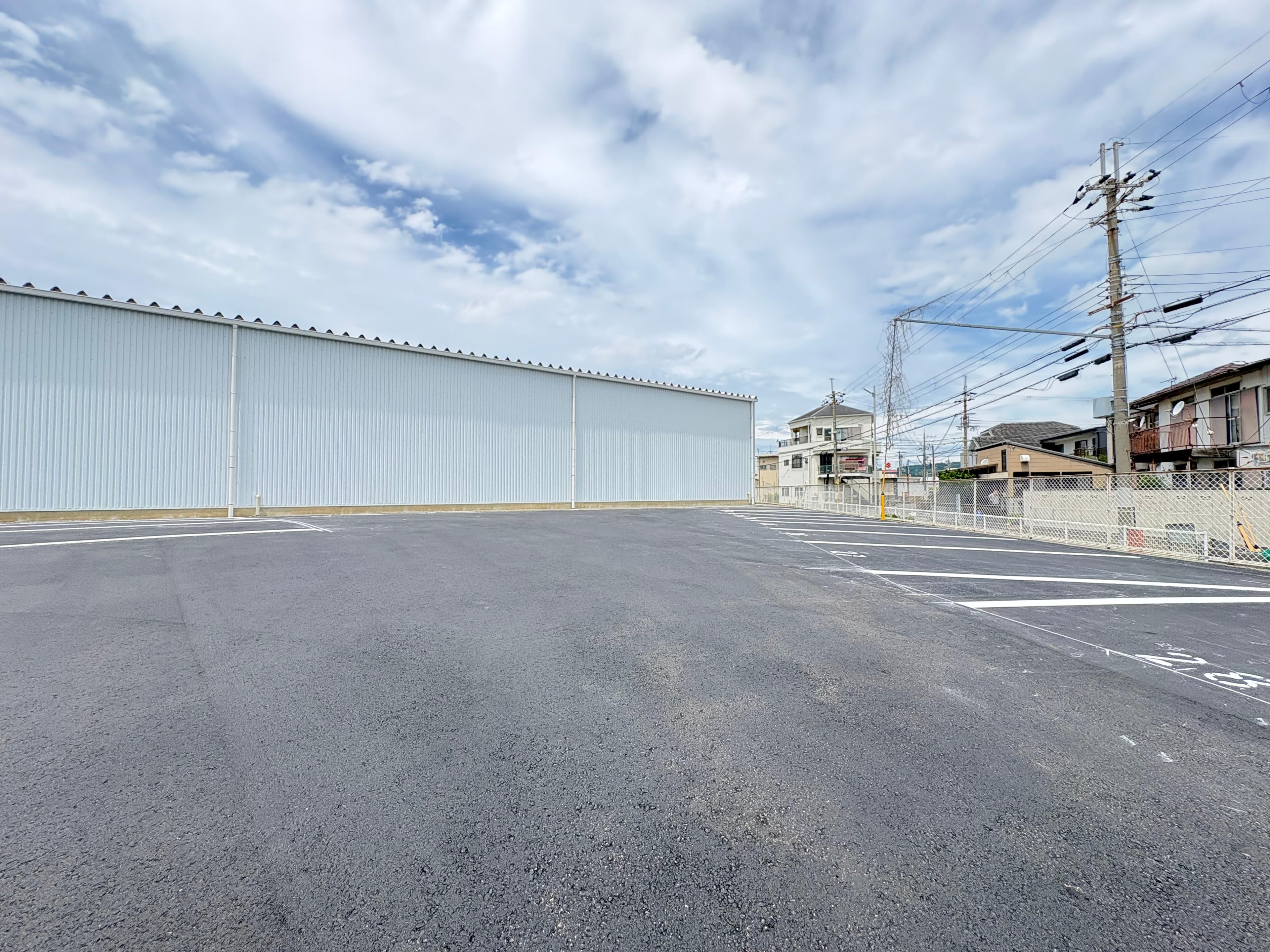 梶取パーキングの外観・駐車場イメージ2枚目