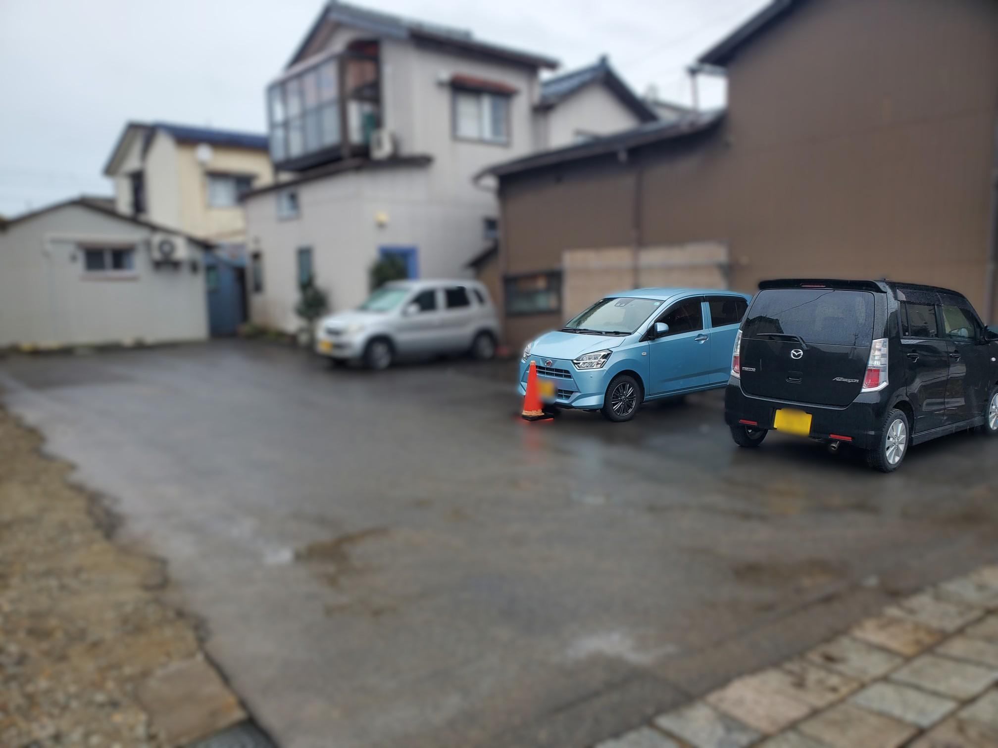 パーキングスペース西堀通11番町第2月極駐車場の外観・駐車場イメージ2枚目