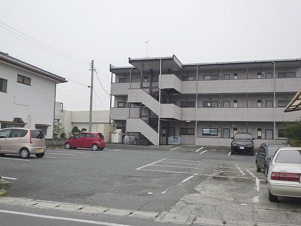 アートマンション駐車場の外観・駐車場イメージ1枚目