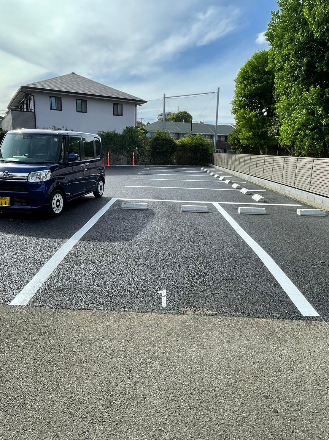 パークサイドパーキングの外観・駐車場イメージ1枚目