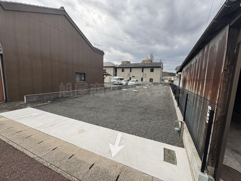 北浜町5-10 駐車場の外観・駐車場イメージ1枚目