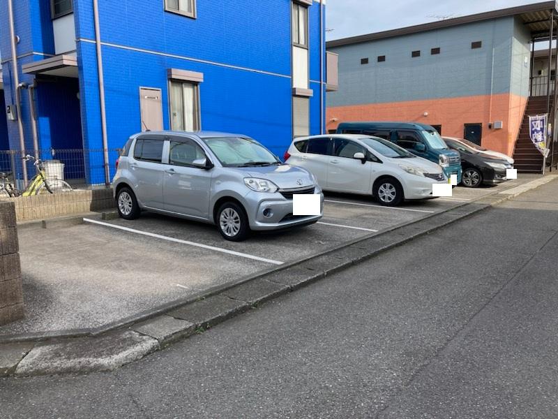 アーバン美春Pの外観・駐車場イメージ2枚目