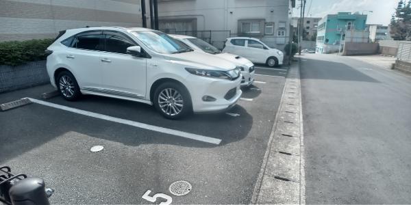 シャローム(33219)の外観・駐車場イメージ2枚目