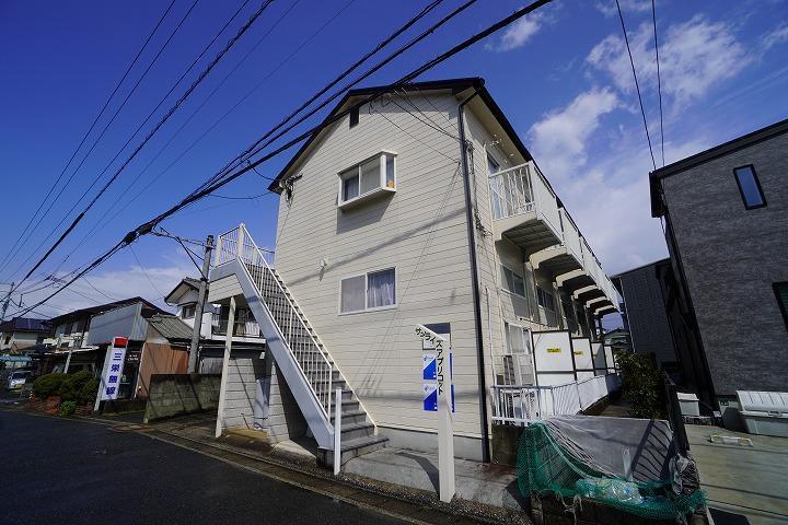 サンライズ・アプリコットの外観・駐車場イメージ1枚目