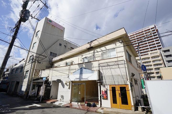 アプリコット渡辺通りの外観・駐車場イメージ1枚目