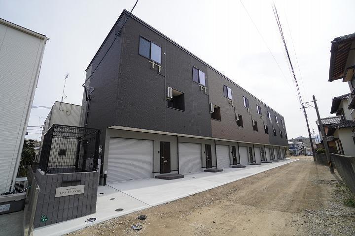 ラフィネメゾン糸島Ⅱの外観・駐車場イメージ1枚目