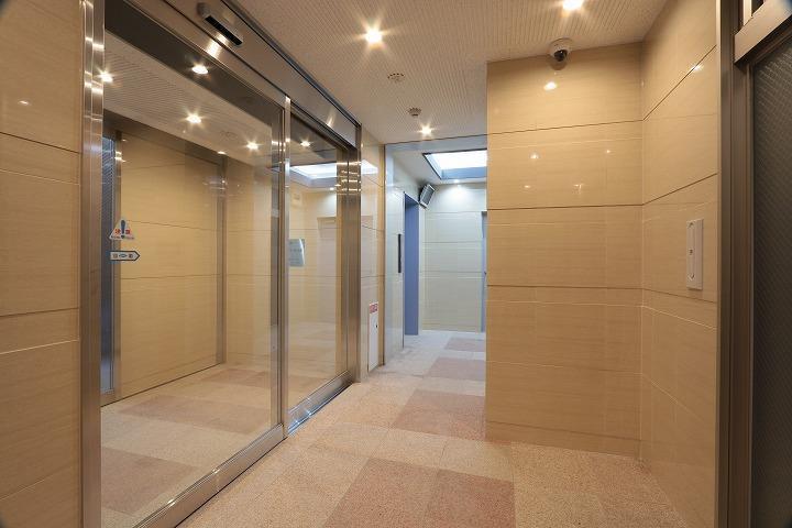 サニークレスト渡辺通の外観・駐車場イメージ2枚目