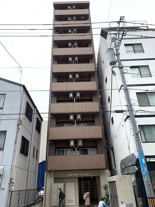 ADONIS COURTの外観・駐車場イメージ1枚目