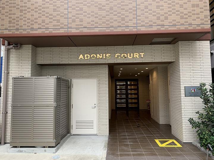 ADONIS COURTの外観・駐車場イメージ2枚目