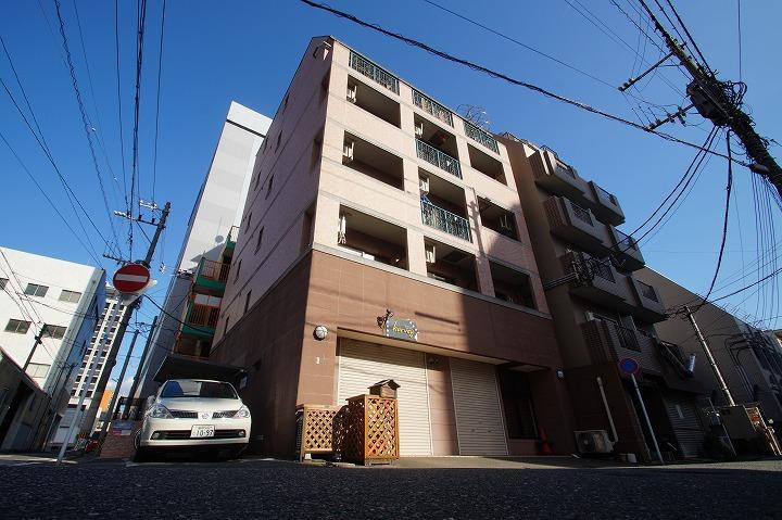 プラセール高砂の外観・駐車場イメージ1枚目