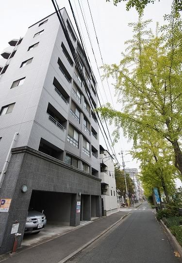 グローリー大宮の外観・駐車場イメージ1枚目