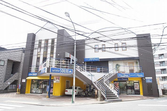 イートオンプレイス平尾の外観・駐車場イメージ2枚目