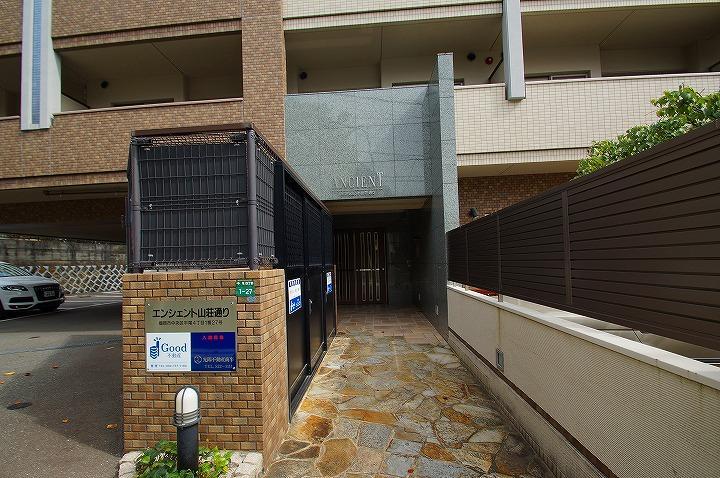 エンシェント山荘通りの外観・駐車場イメージ2枚目