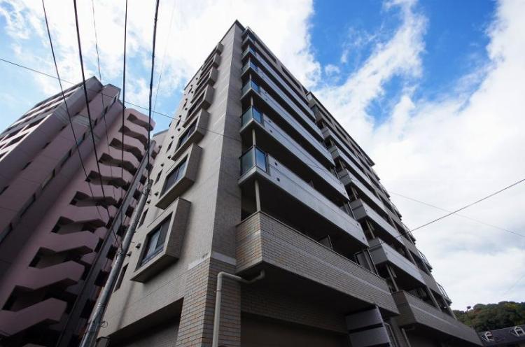 プログレッソ高宮の外観・駐車場イメージ1枚目