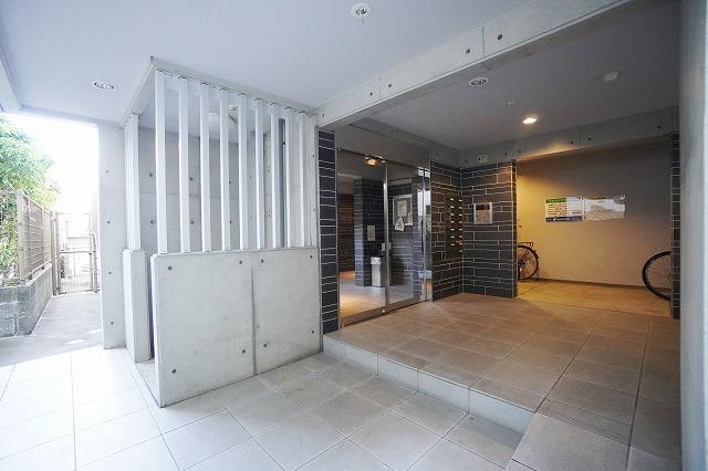 プラウド平和の外観・駐車場イメージ2枚目