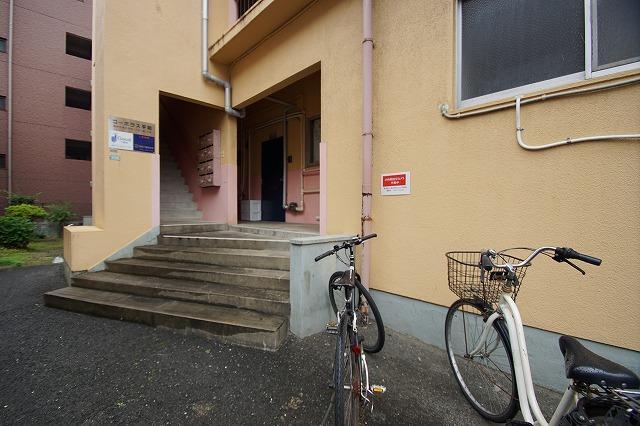 コーポラス平和の外観・駐車場イメージ2枚目