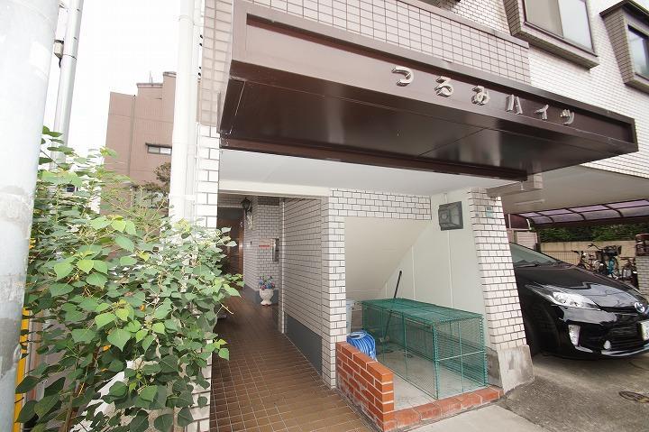 つるみハイツの外観・駐車場イメージ2枚目