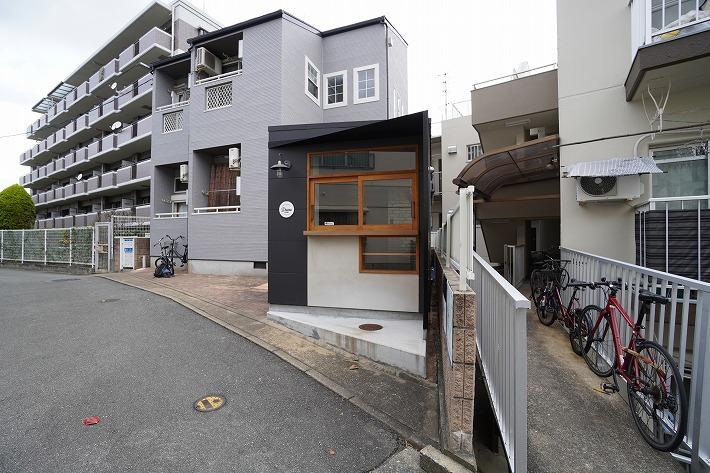 GEORGE平尾の外観・駐車場イメージ1枚目