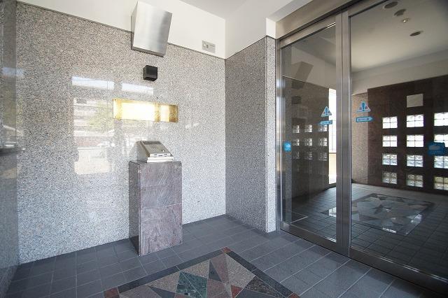 シャトー’98の外観・駐車場イメージ2枚目