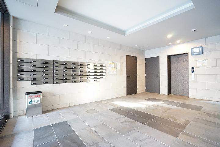 タワーズ高砂の外観・駐車場イメージ2枚目