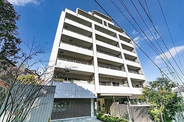 サンメゾン平尾ELDO(101)の外観・駐車場イメージ1枚目