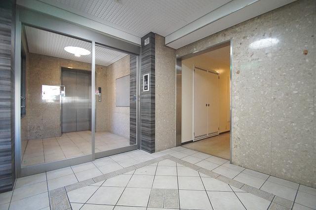 アバンダント21の外観・駐車場イメージ2枚目