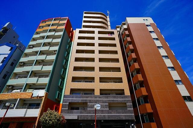 アーバンフラッツ町田の外観・駐車場イメージ1枚目