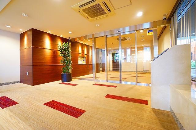 アーバンフラッツ町田の外観・駐車場イメージ2枚目