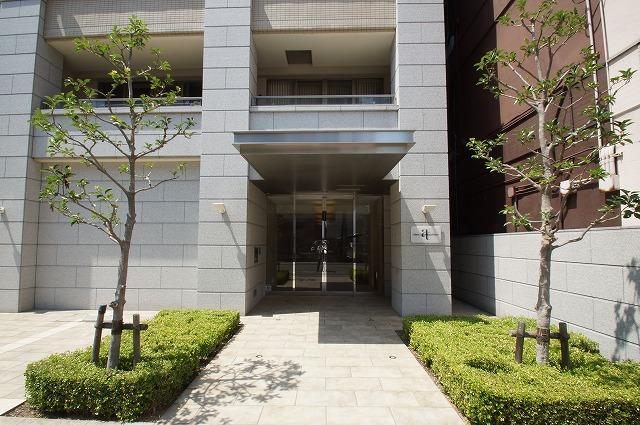 アーデンタワー立売堀の外観・駐車場イメージ2枚目