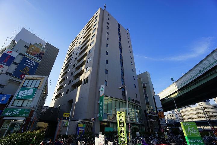 アーデンタワー福島ウエストの外観・駐車場イメージ1枚目