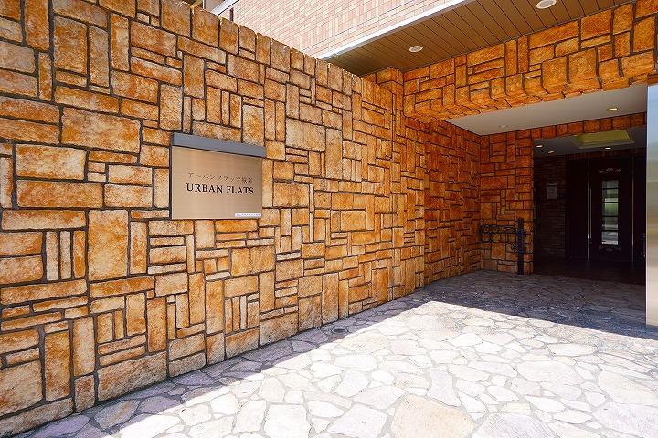 アーバンフラッツ城東の外観・駐車場イメージ2枚目