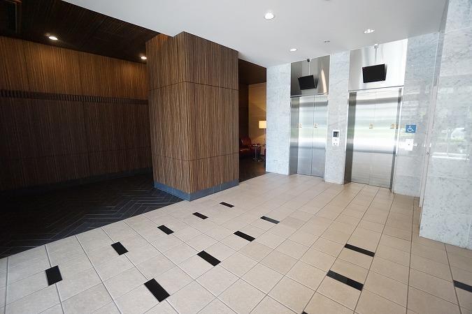 グランルクレ新大阪の外観・駐車場イメージ2枚目